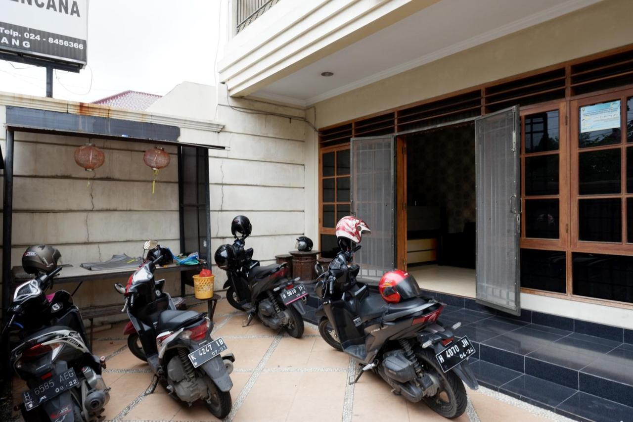 KoolKost near Kawasan Simpang Lima Semarang Hotel Luaran gambar
