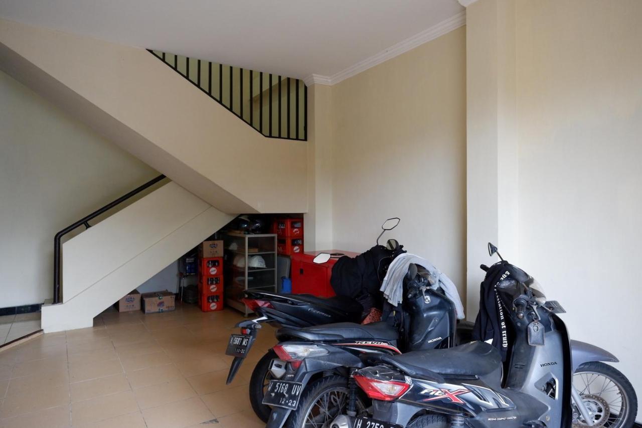KoolKost near Kawasan Simpang Lima Semarang Hotel Luaran gambar